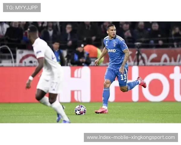 尤文前场连续高压迫制造点球良机